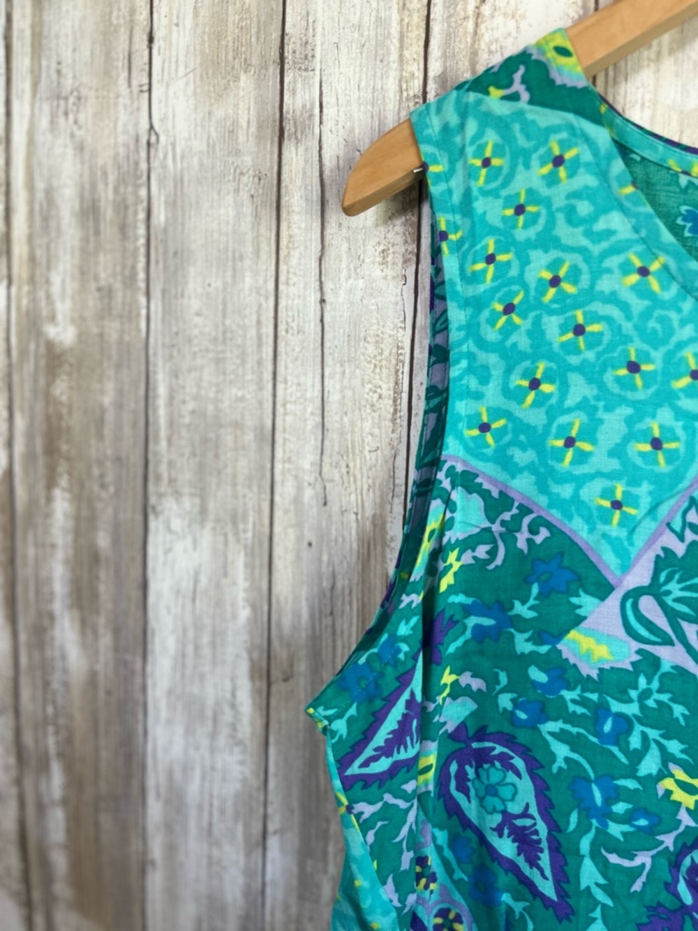 DVF Green Blue Paisley Floral Print Sleeveless Top Boho Blouse Size L 1990s - Picture 2 of 4